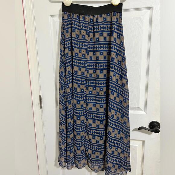 LuLaRoe Aztec Design,‎ blue and brown long maxi skirt Women's size S - Picture 1 of 4